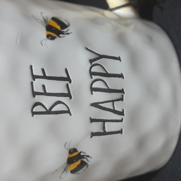 Bee Happy designed in England harvest Green studio mug - Picture 4 of 8